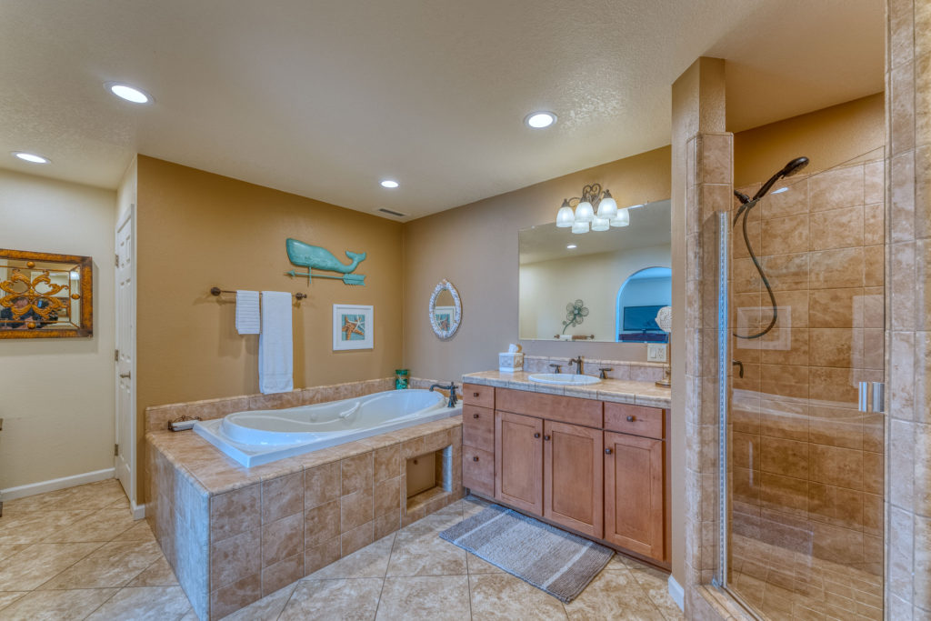 Another view of the luxurious master bathroom at Day Dreamin'