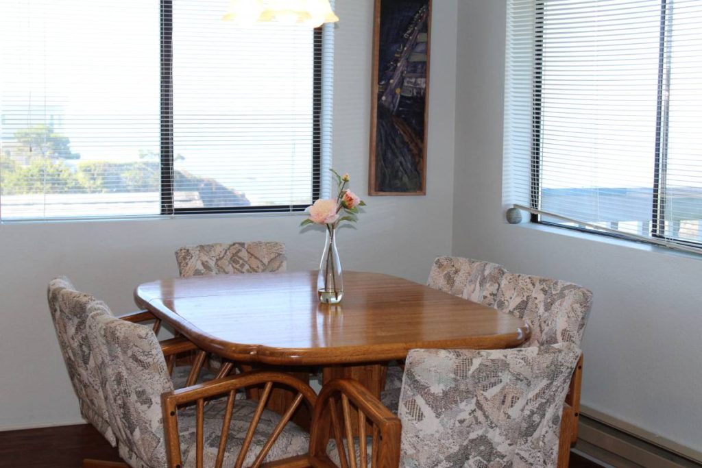 A photo of the dining space overlooking the ocean at Brookings Sea Haven