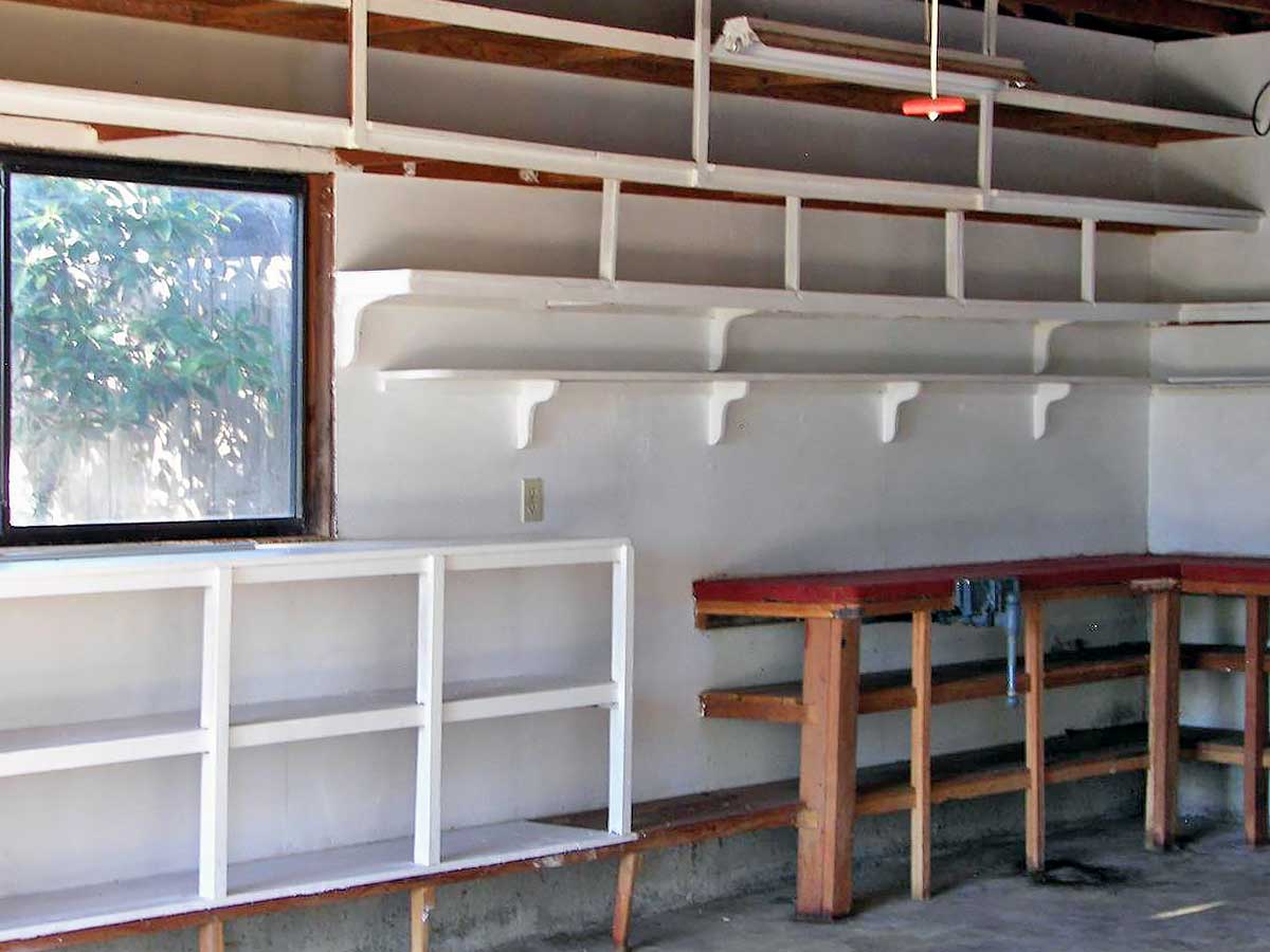 Photo of shelves spanning the side wall of the garage at Brookings Serenity