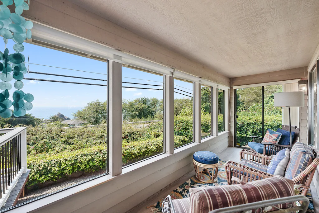 Sunroom overlooking ocean at Harris Beach Overlook, a Brookings Vacation Rental