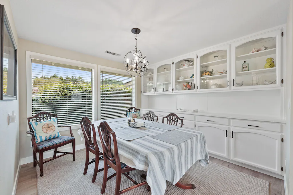Dining Room at Harris Beach Overlook, a Brookings Vacation Rental