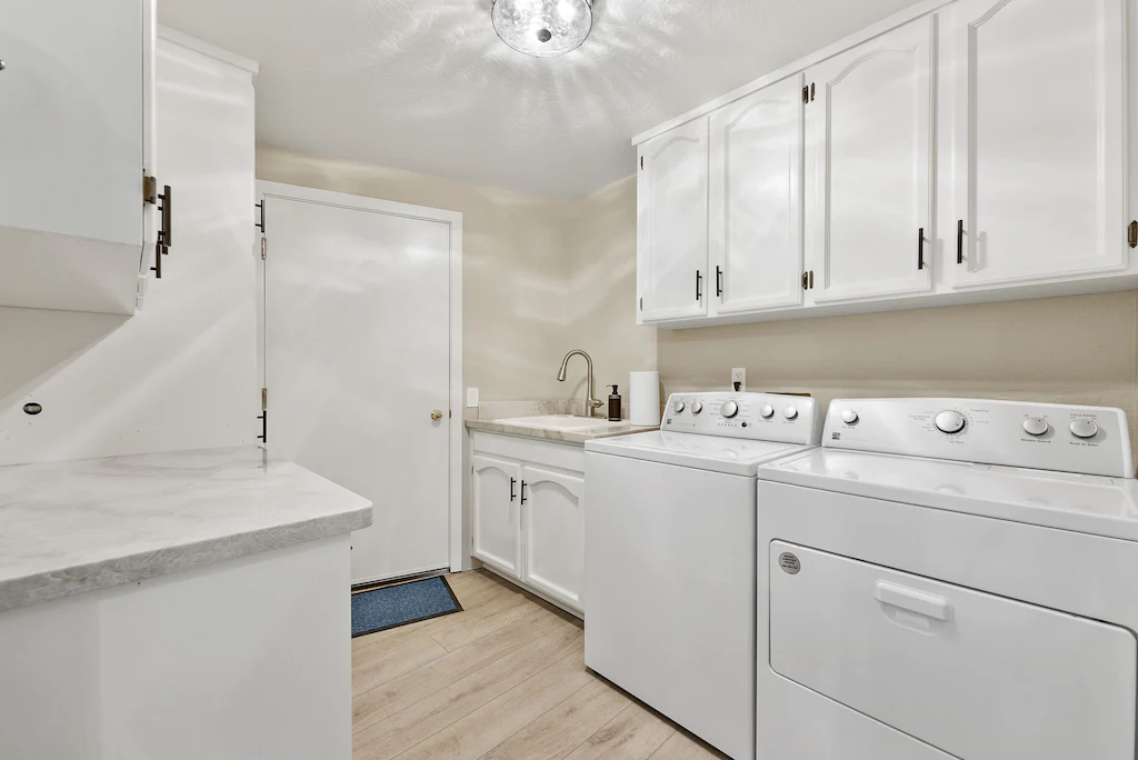 Laundry room at Harris Beach Overlook, a Brookings Vacation Rental