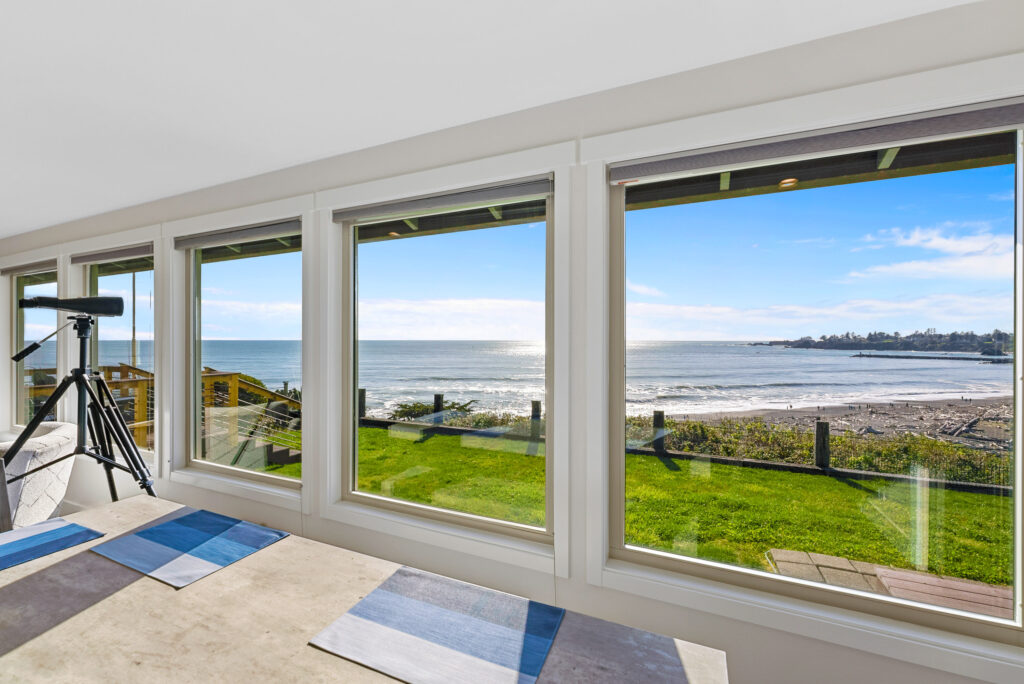 Incredible ocean views at 
 Whale Watcher - A Brookings Oregon Vacation Home