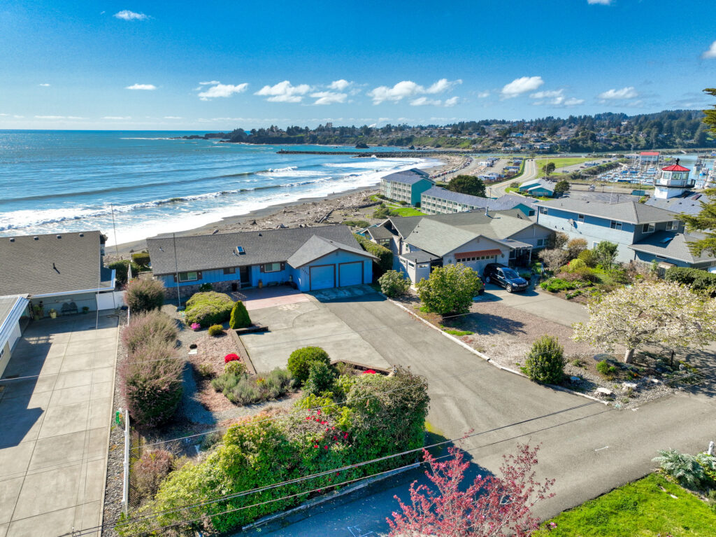 Spectacular location for Whale Watcher Beach House - a Brookings Oregon Vacation Rental