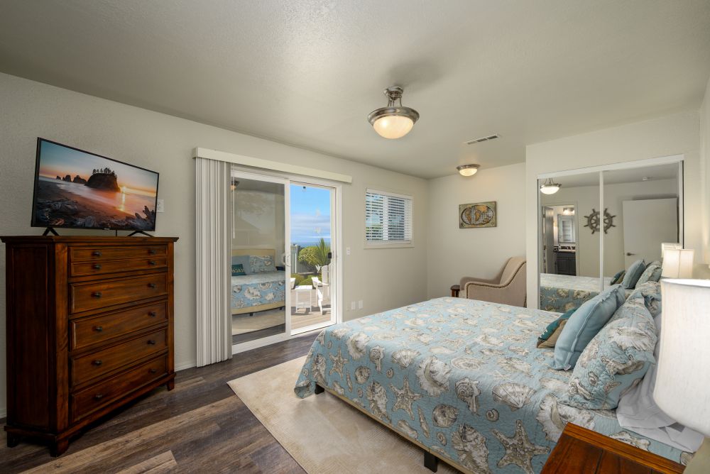 A photo of the 2nd Master Bedroom at Paradise Found