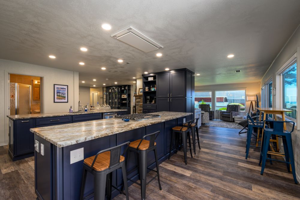 Photo of recently remodeled kitchen at Paradise Found