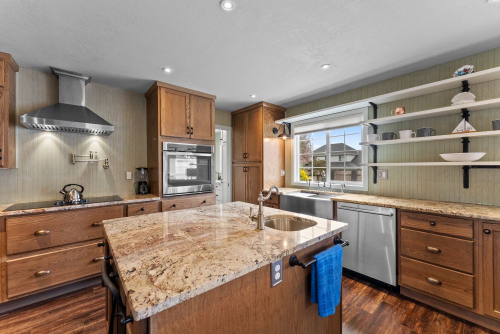 Winchuck River Homestead Kitchen