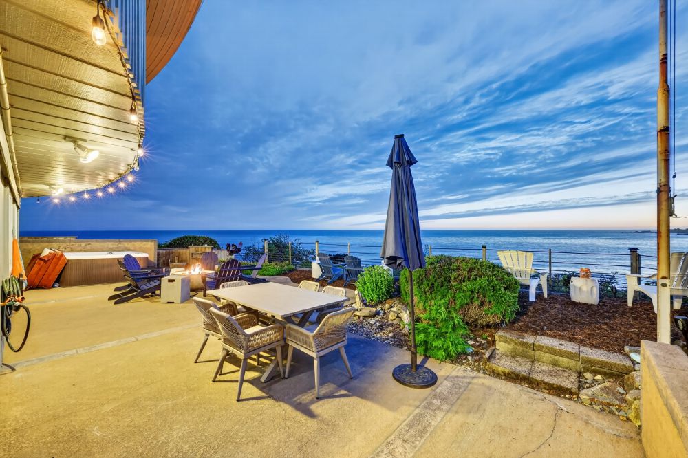 Amazing Beachfront Outdoor Space - Day Dreamin', A Brookings Vacation Rental Home