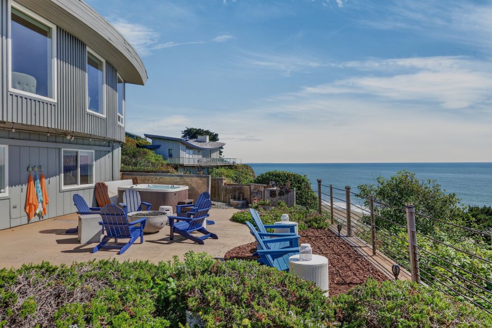 Amazing Beachfront Outdoor Space - Day Dreamin', A Brookings Vacation Rental Home