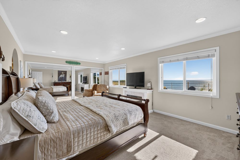 Master Bedroom at Day Dreamin', A Brookings Vacation Rental Home